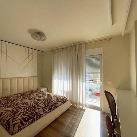 Apartment Maison Blloku *